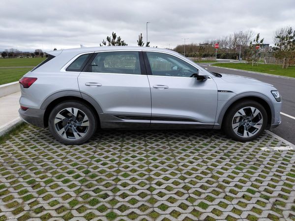 Audi e-tron SUV, Electric, 2020, Grey