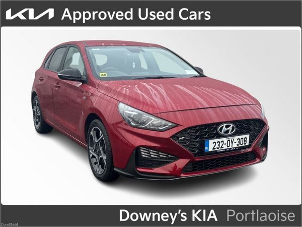 Hyundai i30 Hatchback, Petrol, 2023, Red