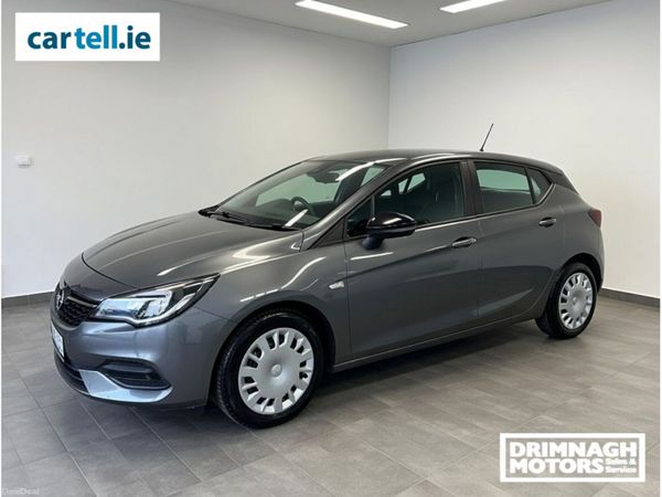 Opel Astra Hatchback, Diesel, 2021, Grey