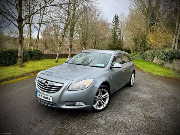 Opel Insignia Estate, Diesel, 2013, Silver