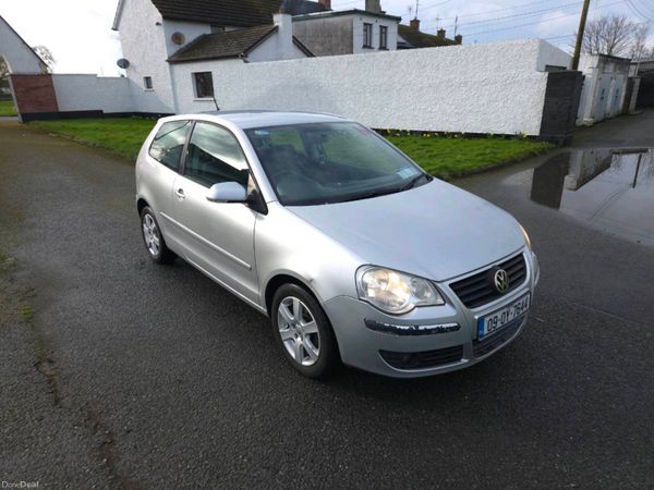 Volkswagen Polo Hatchback, Petrol, 2009, Silver