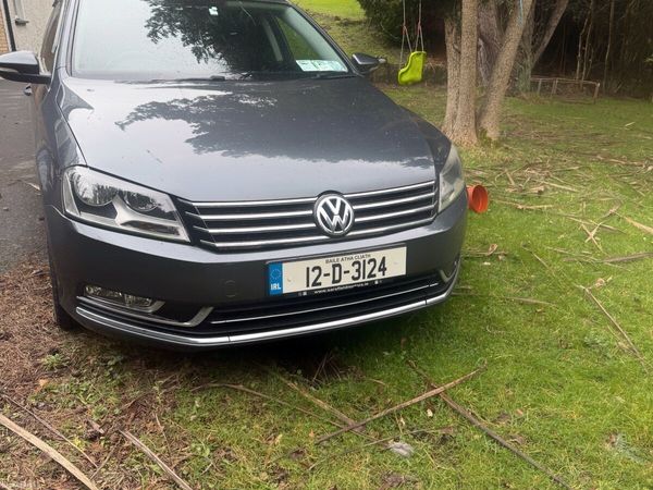 Volkswagen Passat Saloon, Diesel, 2012, Grey