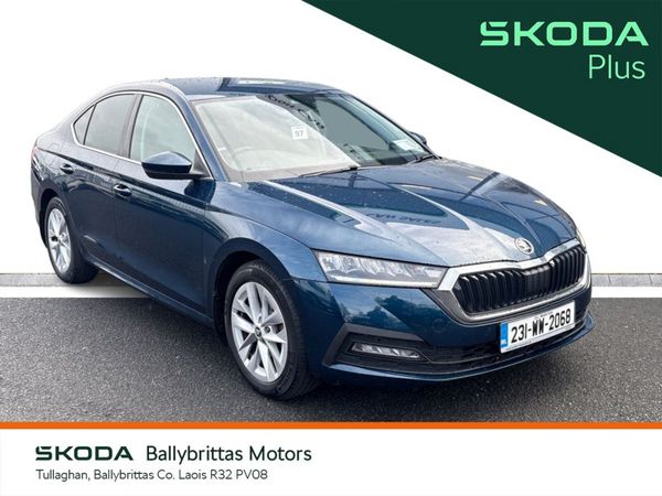 Skoda Octavia Saloon, Diesel, 2023, Blue