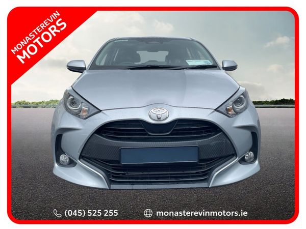 Toyota Yaris Hatchback, Petrol Hybrid, 2025, Grey