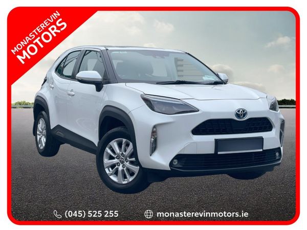 Toyota Yaris Cross SUV, Petrol Hybrid, 2023, White