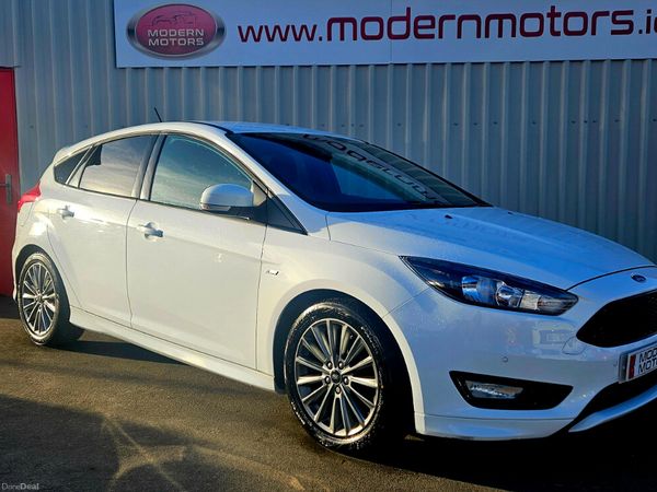 Ford Focus Hatchback, Petrol, 2018, White