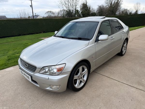 Lexus IS Saloon, Petrol, 2000, Silver