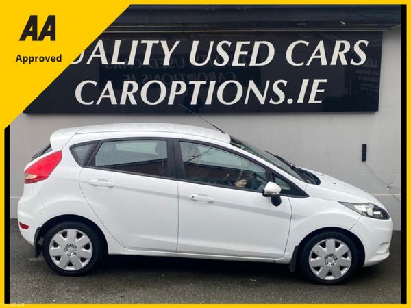 Ford Fiesta Hatchback, Petrol, 2011, White