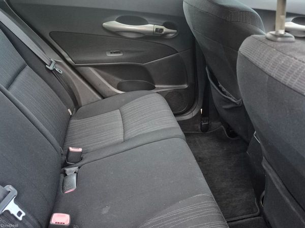 Toyota Auris Hatchback, Petrol, 2008, Silver