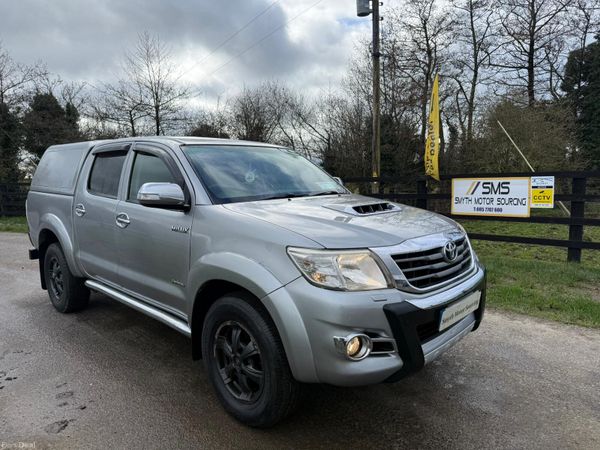 Toyota Hilux Pick Up, Diesel, 2015, Silver