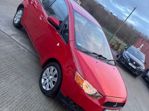 Mitsubishi Colt MPV, Petrol, 2012, Red