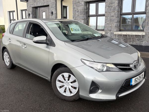Toyota Auris Hatchback, Diesel, 2015, Grey