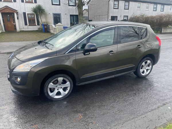 Peugeot 3008 MPV, Diesel, 2012, Brown