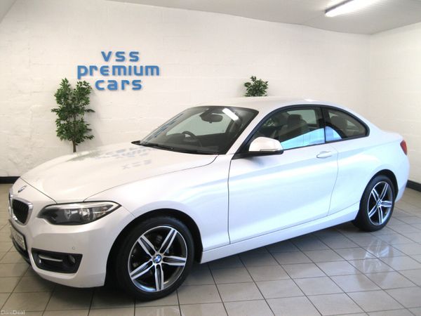 BMW 2-Series Coupe, Petrol, 2014, White