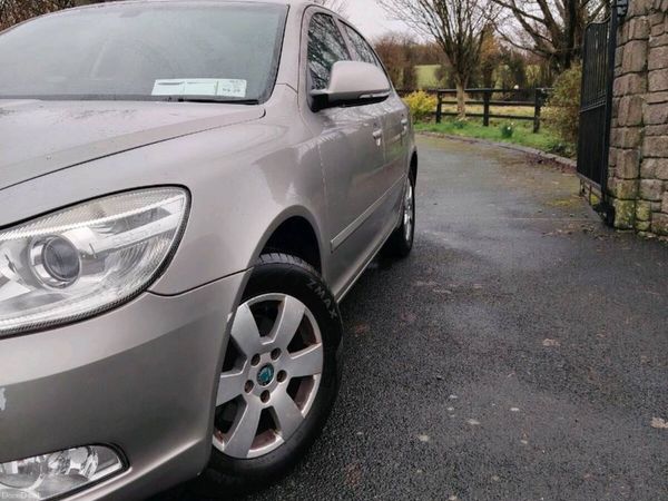 Skoda Octavia Hatchback, Diesel, 2009, Beige