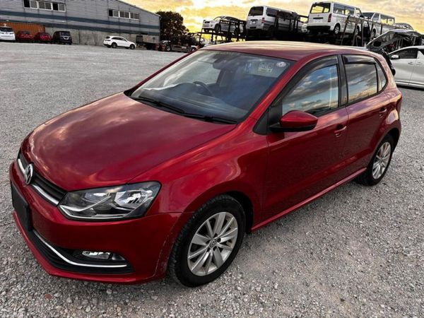 Volkswagen Polo Hatchback, Petrol, 2015, Red