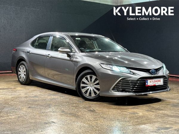Toyota Camry Saloon, Petrol Hybrid, 2022, Grey