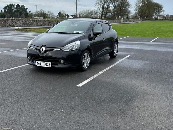 Renault Clio Hatchback, Petrol, 2016, Black