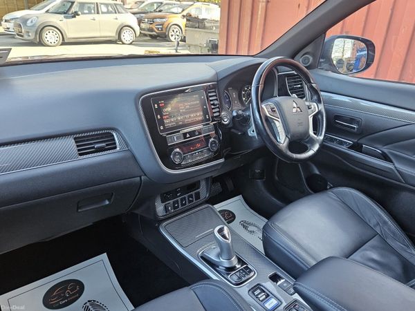 Mitsubishi Outlander SUV, Petrol Hybrid, 2019, Red