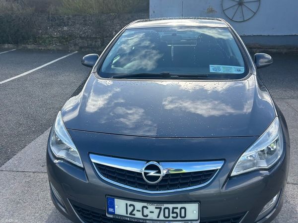 Opel Astra MPV, Diesel, 2012, Grey