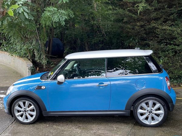 Mini Cooper Hatchback, Petrol, 2014, Blue