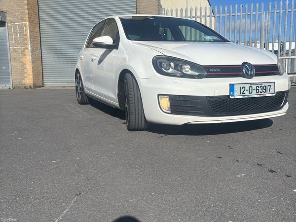 Volkswagen Golf Hatchback, Petrol, 2012, White