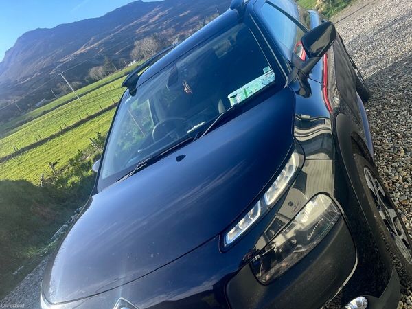 Citroen C4 Hatchback, Petrol, 2015, Black