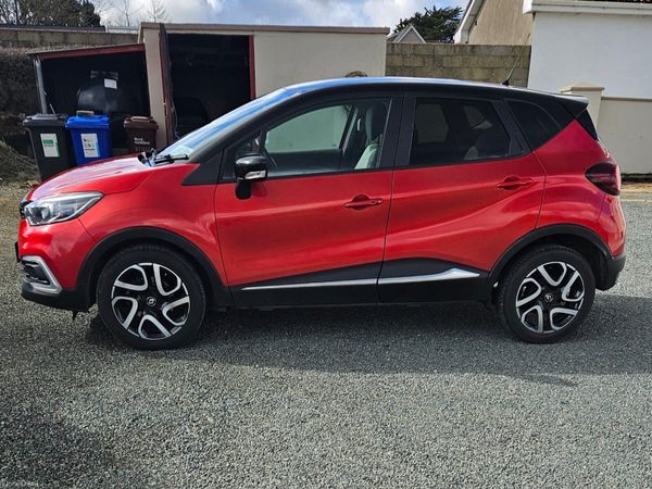 Renault Captur Hatchback, Diesel, 2019, Red