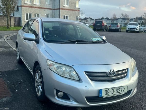 Toyota Corolla Saloon, Petrol, 2009, Silver