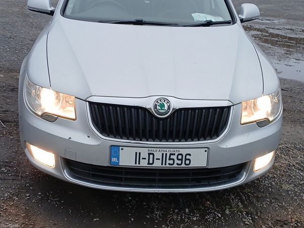 Skoda Superb Saloon, Diesel, 2011, Silver