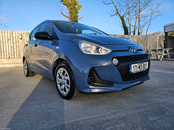 Hyundai i10 Hatchback, Petrol, 2017, Blue