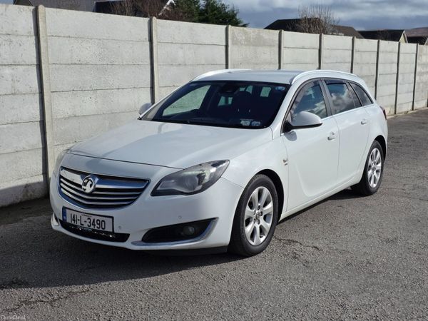 Vauxhall Insignia Estate, Diesel, 2014, White