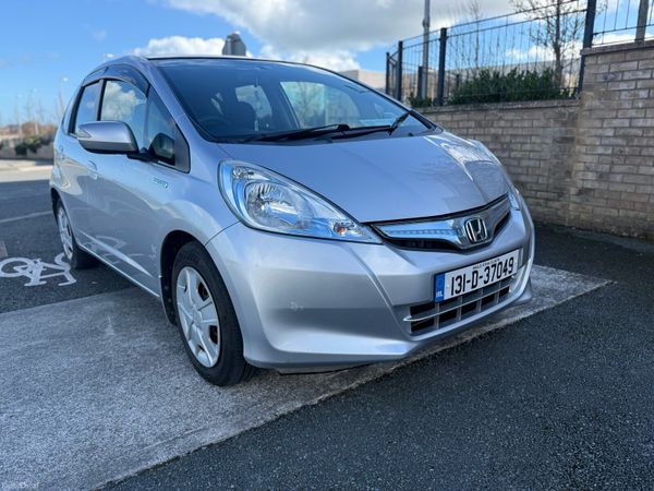 Honda Fit Hatchback, Petrol Hybrid, 2013, Silver