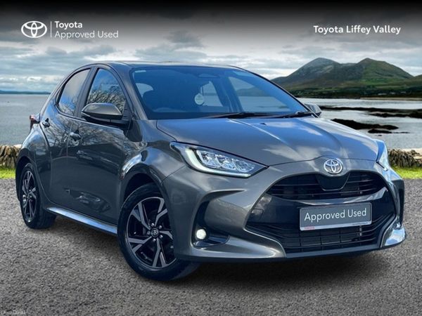 Toyota Yaris Hatchback, Petrol Hybrid, 2025, Bronze