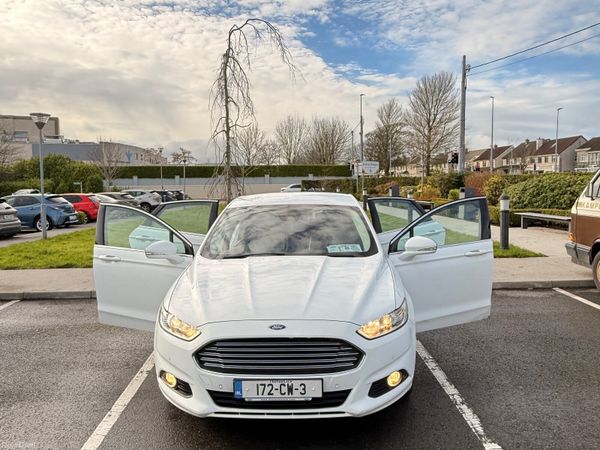 Ford Mondeo Hatchback, Diesel, 2017, White