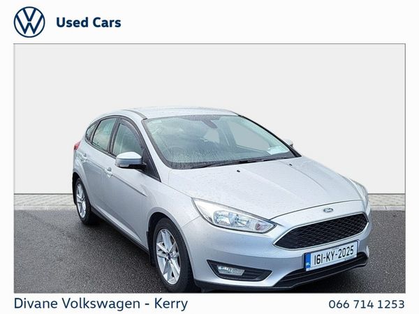 Ford Focus Hatchback, Petrol, 2016, Silver