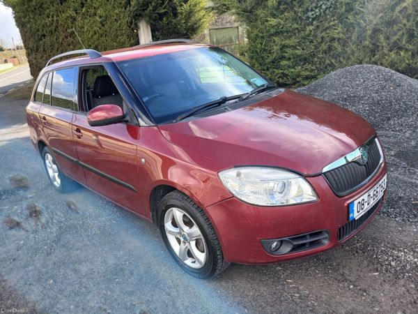 Skoda Fabia Estate, Petrol, 2008, Red