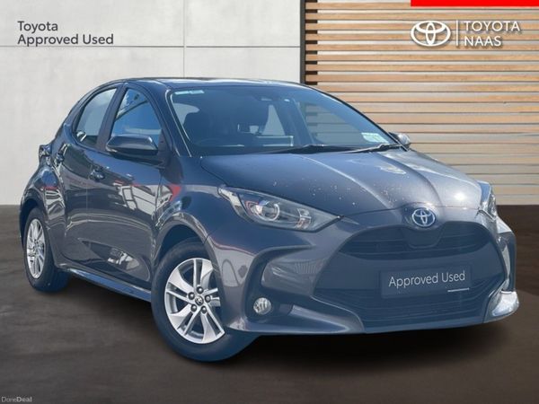 Toyota Yaris Hatchback, Petrol Hybrid, 2023, Grey