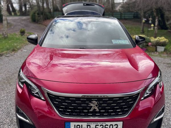 Peugeot 3008 Hatchback, Diesel, 2018, Red