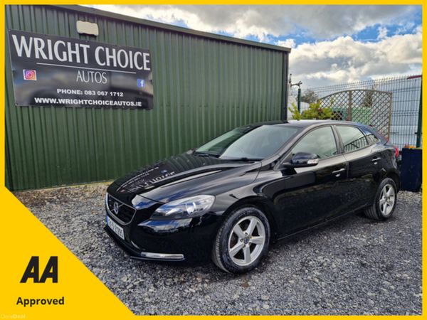 Volvo V40 Hatchback, Diesel, 2013, Black