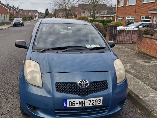 Toyota Yaris Hatchback, Petrol, 2006, Blue