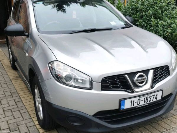 Nissan Qashqai Hatchback, Diesel, 2011, Silver
