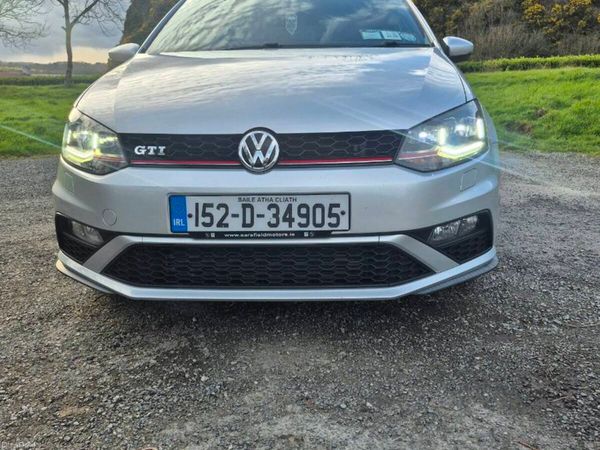 Volkswagen Polo Hatchback, Petrol, 2015, Silver