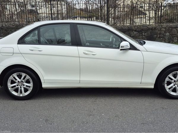 Mercedes-Benz C-Class Saloon, Diesel, 2013, White