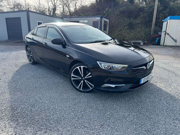 Opel Insignia Hatchback, Diesel, 2017, Grey