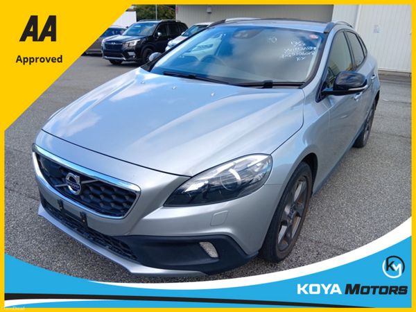 Volvo V40 Hatchback, Diesel, 2016, Silver