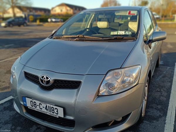 Toyota Auris Hatchback, Diesel, 2008, Silver