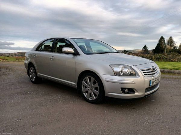 Toyota Avensis Hatchback, Diesel, 2009, Silver