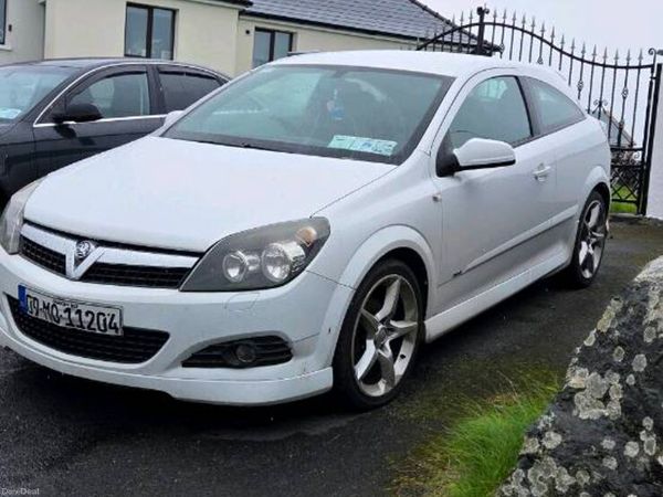 Vauxhall Astra Hatchback, Diesel, 2009, White