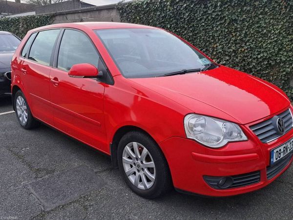 Volkswagen Polo Hatchback, Petrol, 2008, Red